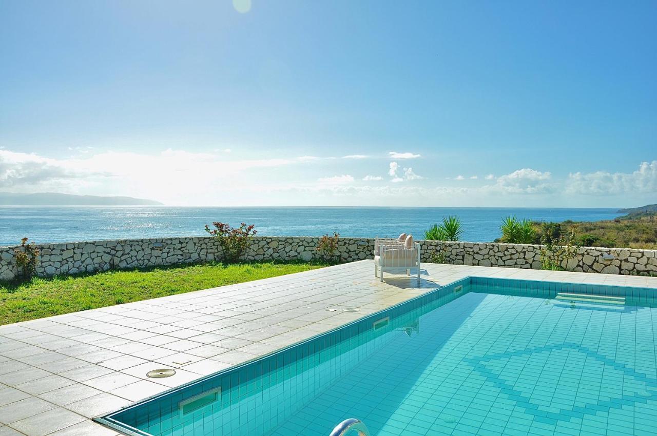 Seafront Villa Kefaloniaprivatevillas Trapezaki  Exteriör bild